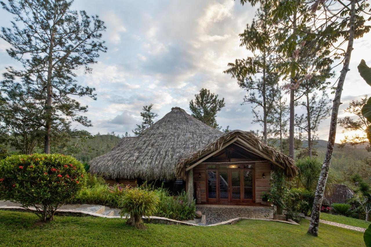 Gaia Riverlodge Unitedville Esterno foto